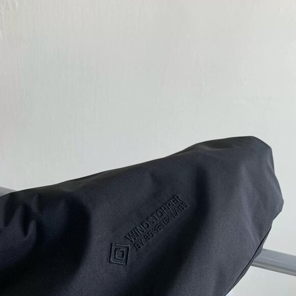 Arc'teryx Black Down Jacket, Warm, Size M-L for Men - Picture 4 of 5